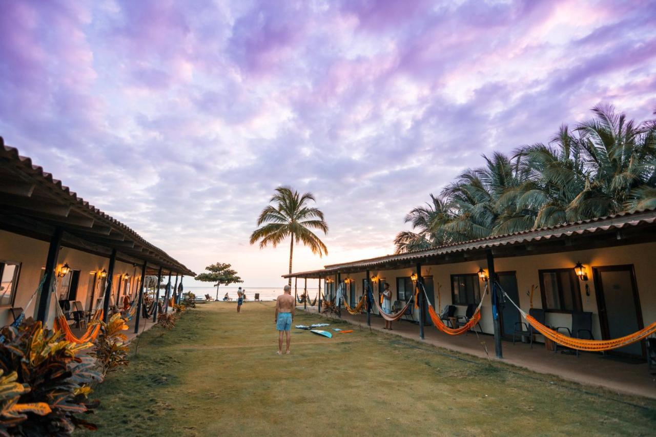 Beach Break Hotel & Surf Camp De بلايا فيناو المظهر الخارجي الصورة