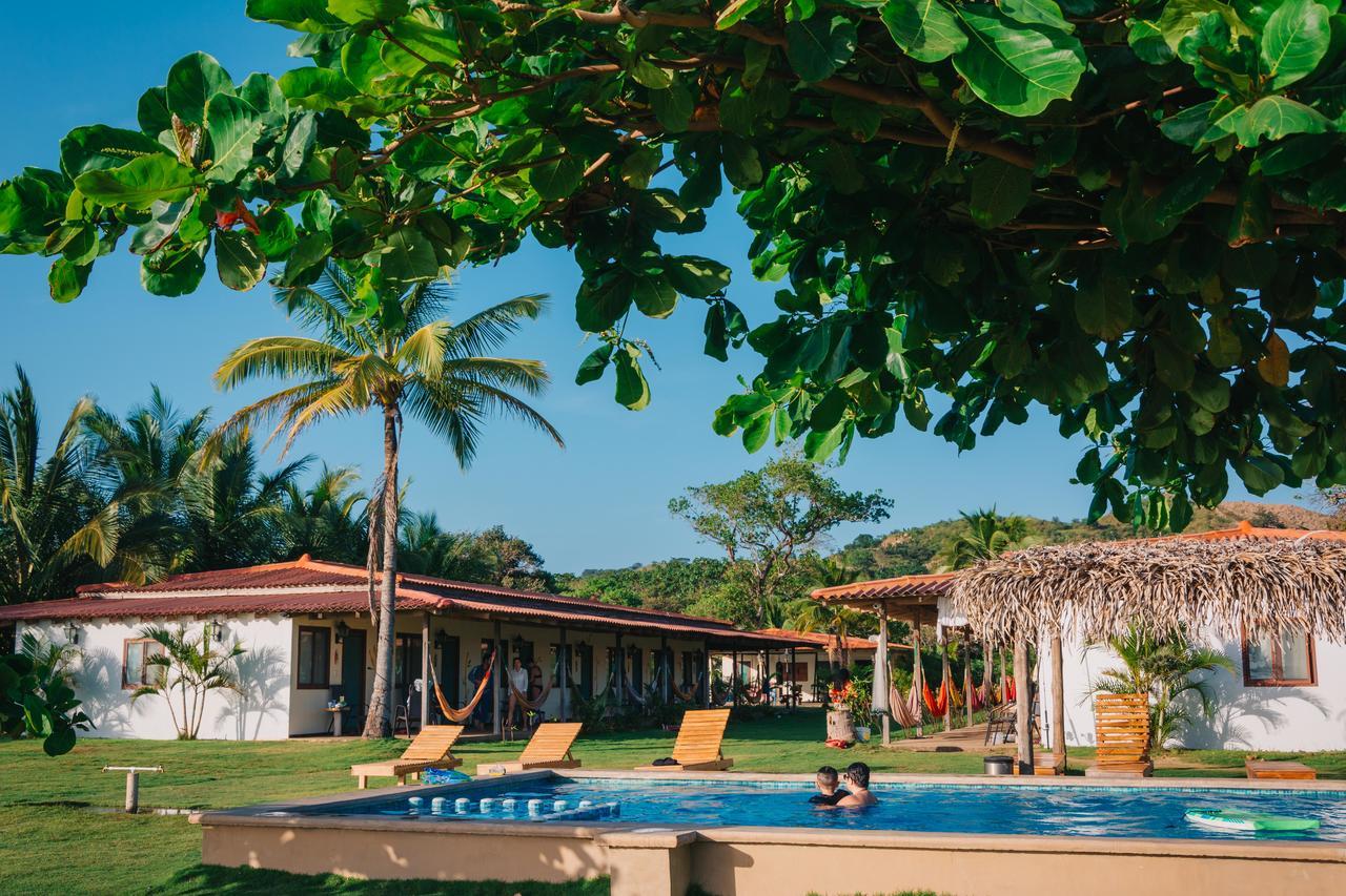 Beach Break Hotel & Surf Camp De بلايا فيناو المظهر الخارجي الصورة