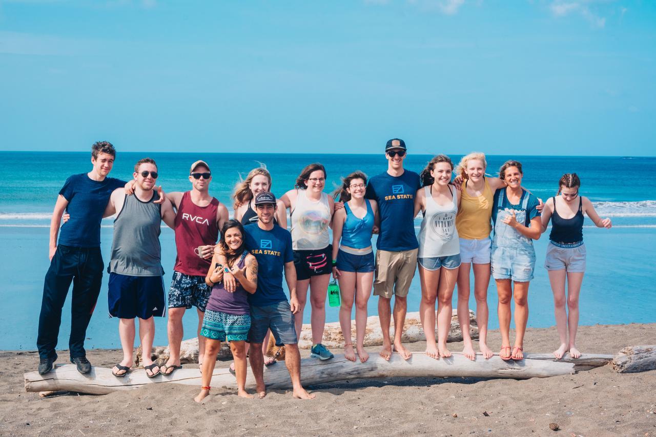 Beach Break Hotel & Surf Camp De بلايا فيناو المظهر الخارجي الصورة